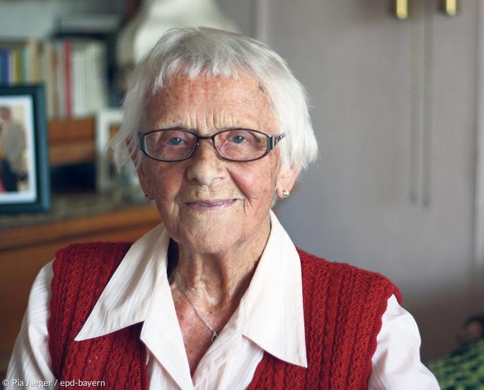 Johanna Hippe (99) trägt seit 63 Jahren den Gemeindebrief aus.