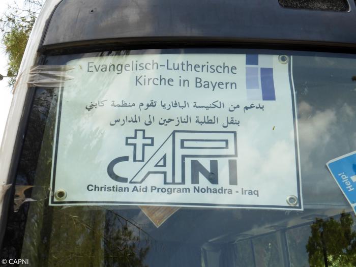 Schulbus des von der evangelisch-lutherischen Kirche in Bayern unterstützten Christlichen Hilfsprogramms Nohadra im Irak.