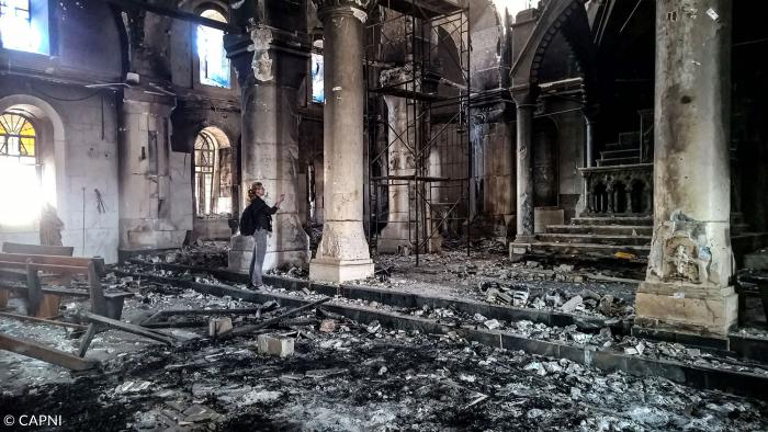 Die von Islamisten zerstörte Marienkirche in Karakosch in der Nähe von Mossul, Irak.
