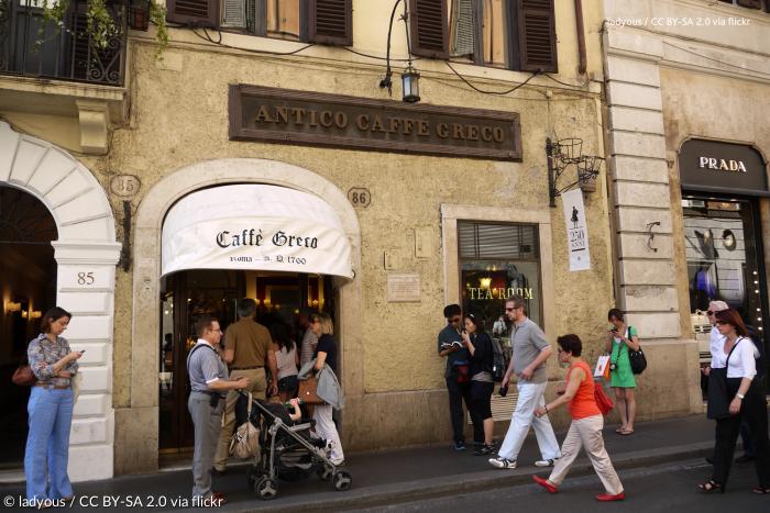 Das Caffè Greco in der Via dei Condotti ganz in der Nähe der Spanischen Treppe in Rom.