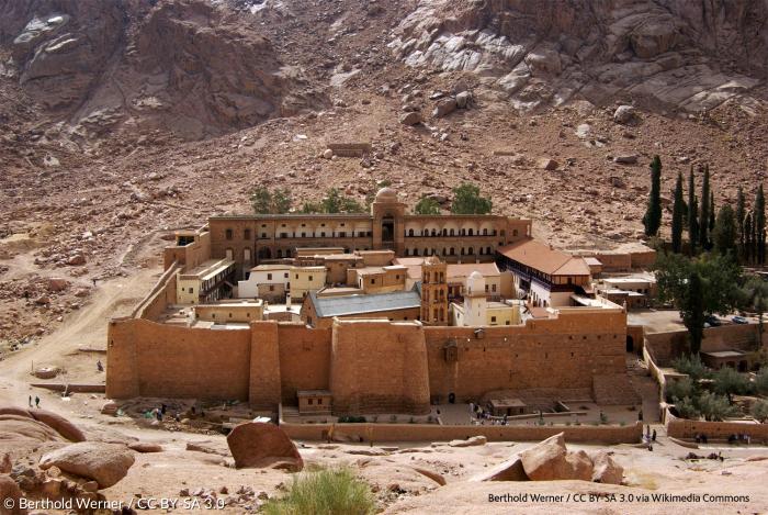 Das Katharinenkloster im Sinai in Ägypten wurde zwischen 548 und 565 gegründet und ist das älteste immer noch bewohnte Kloster des Christentums.