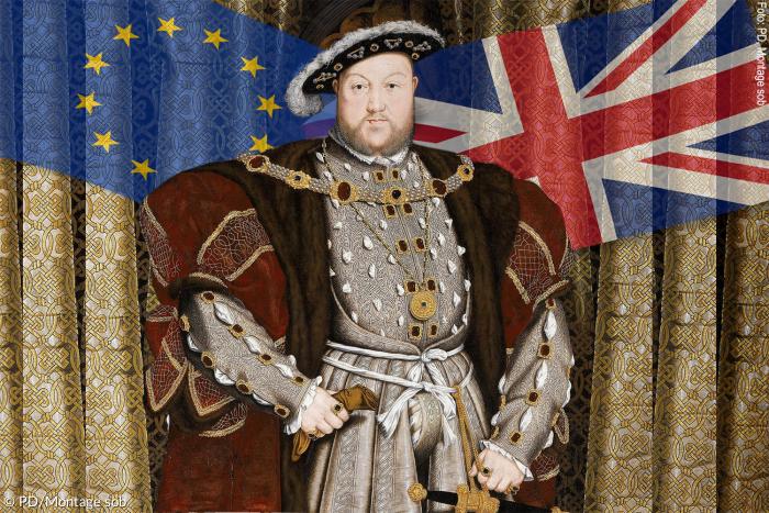 Heinrich VIII. vor Union Jack und Europafahne: raus aus der EU mit der »Henry VII clause«, die in der britischen Demokratie Gesetzgebung am Parlament vorbei ermöglicht.