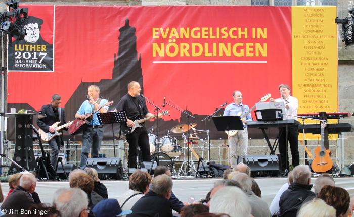 Die Pfarrerband »Gut drauf« beim Dekanatsfest in Nördlingen.