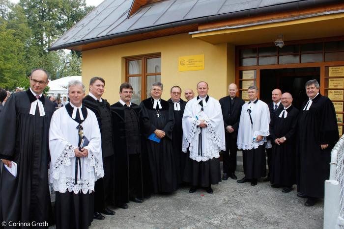 Die Evangelische Kirche der Böhmischen Brüder feierte mit Protestanten aus Polen, der Slowakei und Deutschland (5. von links: Dekan Schötz).