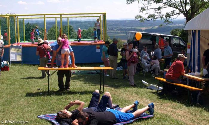 Hesselberg 2018 - Entspannung auf der Wiese