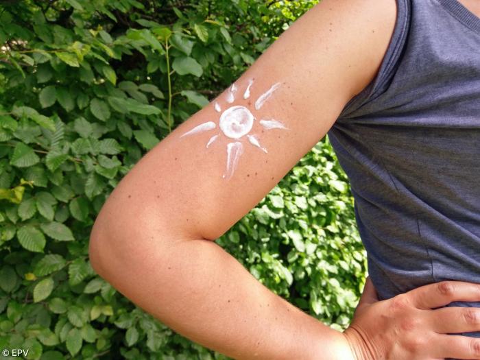 Sonne Sonnencreme Haut Arm 