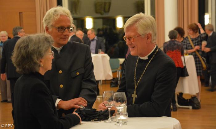 Landesbischof Heinrich Bedford-Strohm mit Axel Piper und Regionalbischöfin Susanne Breit-Keßler