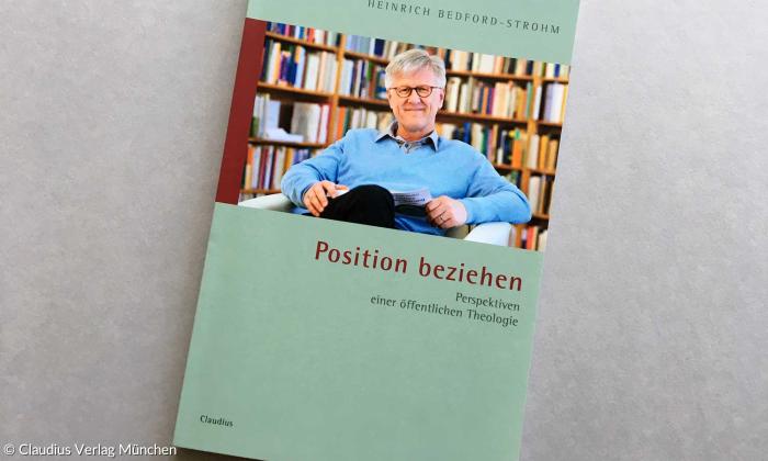 Landesbischof Bedford-Strohm: Buch Position beziehen