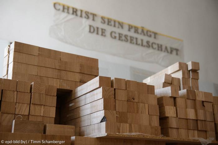 Kloster Heidenheim - »Christ sein prägt die Gesellschaft« - Detail der neuen Ausstellung.