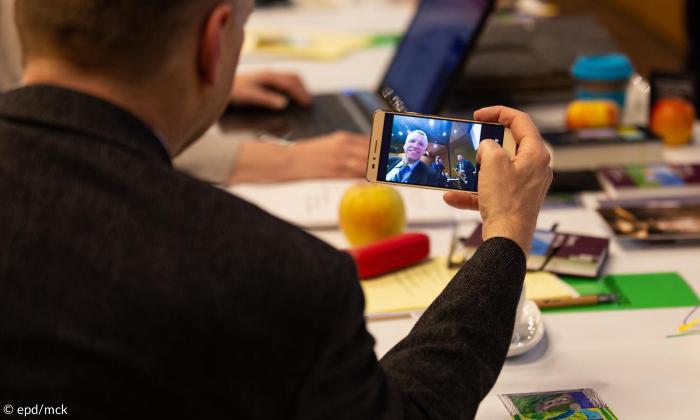Selfie auf der Frühjahrssynode in Lindau 2019