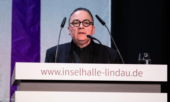 Pastorin Martina Basso, Leiterin des Berliner Friedenszentrums der Mennoniten