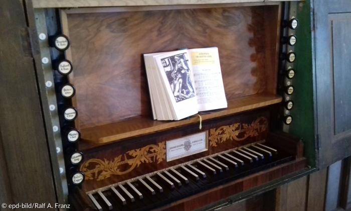 Die Georg-Adam-Ehrlich-Orgel in Steinkirchen