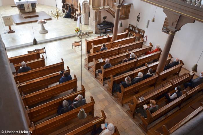 Gottesdienst mit Abstand in Corona-Zeiten auch in Wendelstein in der Kirche
