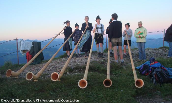 Musiker bei einem Berggottesdienst der Evangelischen Kirchengemeinde Oberstaufen