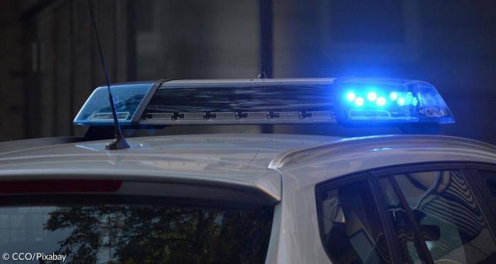 Blaulicht auf Polizeiauto (Symbolbild)