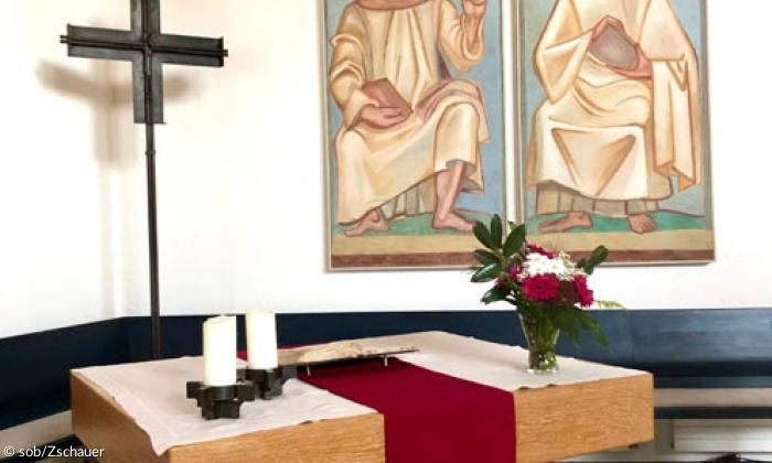 Evangelische Kirche in Grafing - Altar