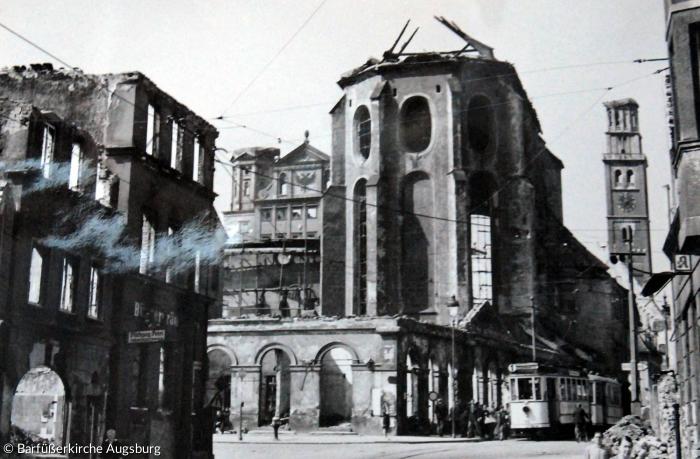 Zerstörte Barfüßerkirche Augsburg nach dem Krieg: Blick von Osten