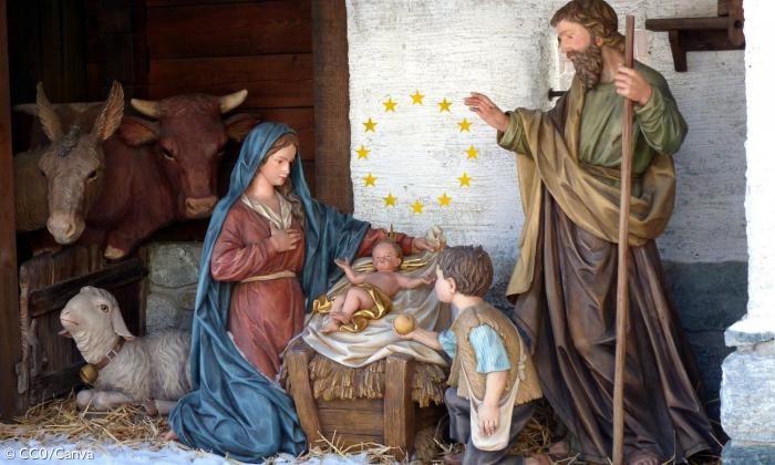 Krippenfiguren mit Maria und Josef