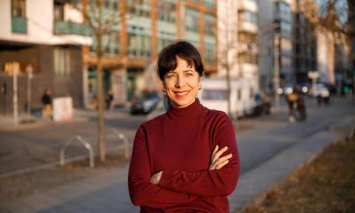 Linken-Wahlsiegerin in Berlin: Wer ist Elif Eralp und wie steht sie zu Religionen?