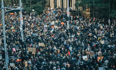 Beten gegen Krawall? Was "Gen Z betet" bei den Jugendprotesten übersieht