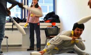 Traumata überwinden: Unterstützung für Flüchtlingskinder in Bayern | Lebensformen