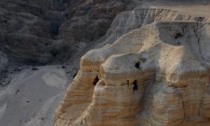 Die Höhlen von Qumran.
