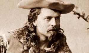 Buffalo Bill (William Frederick Cody, 1846-1917) auf einer 1880 in New York entstandenen Fotografie.