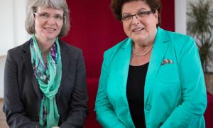 Die Parlamentspräsidentinnen Dorothea Deneke-Stoll und Barbara Stamm