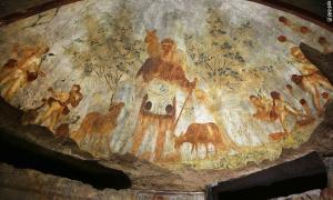 Schätze frühchristlicher Grabkultur erstrahlen nach 25 Jahren Restaurierung in neuem alten Glanz: ein »guter Hirte« in den Domitilla-Katakomben in Rom.