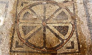 »Hier hat Jesus gepredigt«: ein Mosaik in der Synagoge von Magdala.