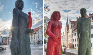 Nicht zu übersehen: An markanten Punkten in der Kemptener Innenstadt stehen die Skulpturen des Künstlers Josef Lang. Links die Figur »Ahnenträger«, rechts das Paar »Rosa und Grünmann«.
