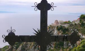 Blick über die Klosterhalbinsel Athos hinaus auf die Ägäis.
