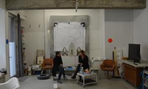 Susanne Wagner im Atelier 