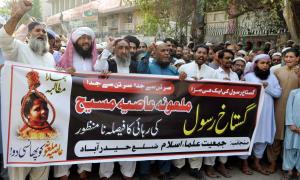 Islamisten fordern bei Demonstration in Pakistan den Tod der Christin Asia Bibi wegen angeblicher Blasphemie vor mehr als zehn Jahren (November 2018).