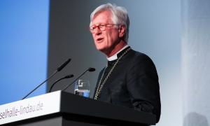 Bischof Bedford-Strohm spricht vor der Landessynode in Lindau 2019