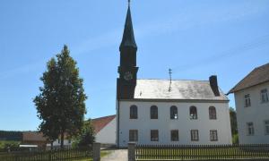Kirche Kemmoden im Dachauer Land