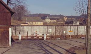 Mödlareuth 1980 innerdeutsche Grenze Mauer DDR BRD